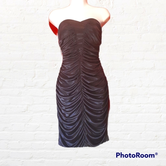 le chateau Dresses & Skirts - Le Chateau Evening Dress Black Size Large Strapless